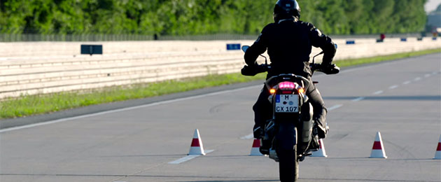 bmw-Dynamic Brake Light